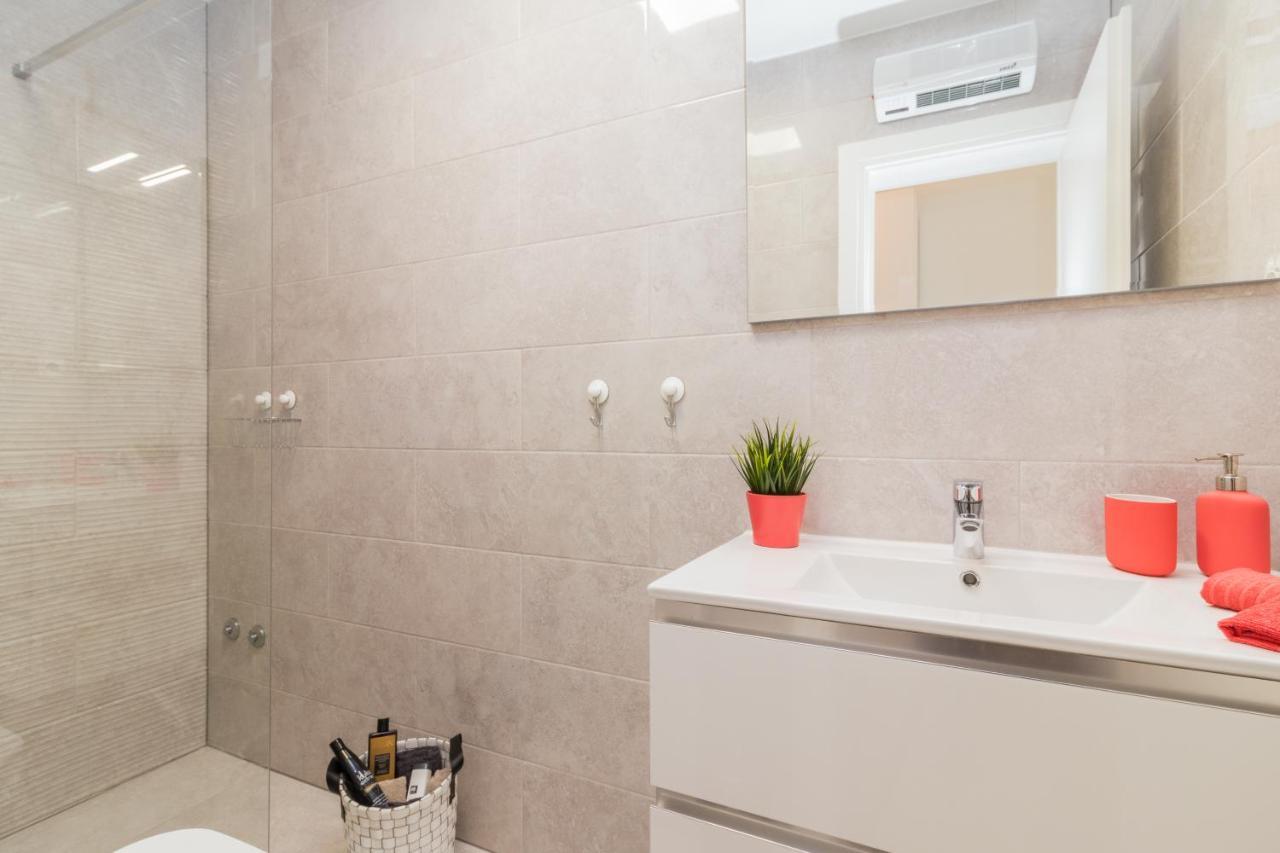 PUY New Apartment Near Sea With 3 Bedrooms And 2 Bathrooms מראה חיצוני תמונה